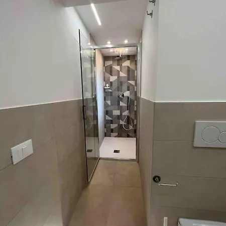 Malm Luxury House Apartment